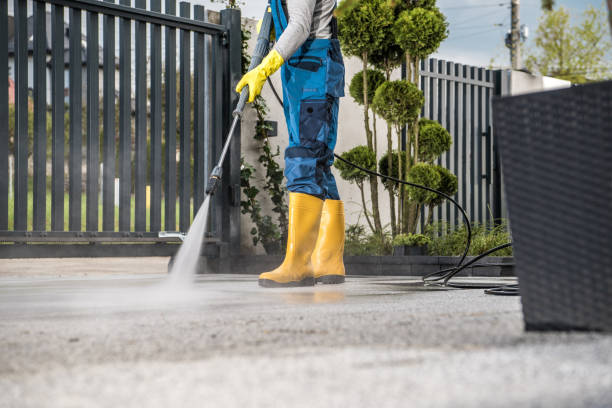 Best Pool Deck Cleaning  in Tecumseh, OK